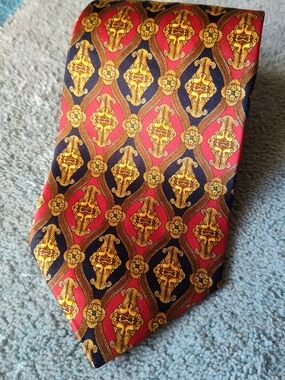 GRENADIER LONDON 100% Silk Necktie Red Black Gold Scroll Crest Motif Mens Vtg